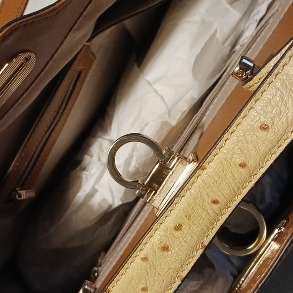 Rare Authentic Rowallan Ostrich Leather Large Handbag Purse Pale Yellow Beige - Picture 6 of 12